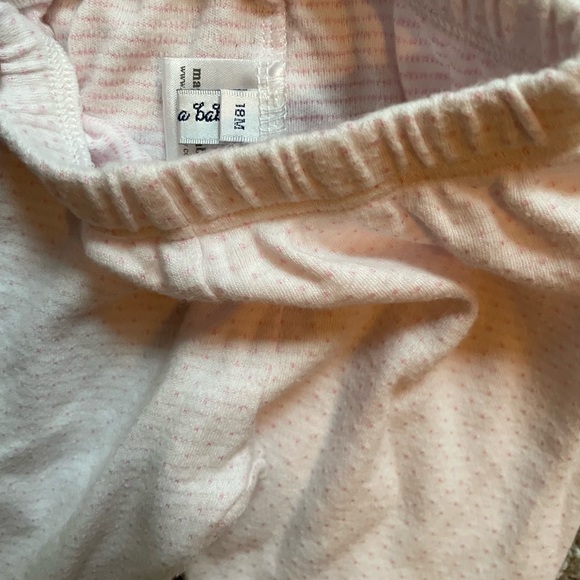 Top & pants set. LS smocked flowers. pink/white pants. Magnolia 18 mo. - Picture 2 of 5